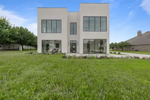 2624 Creekwood Dr, Cedar Hill, TX 75104