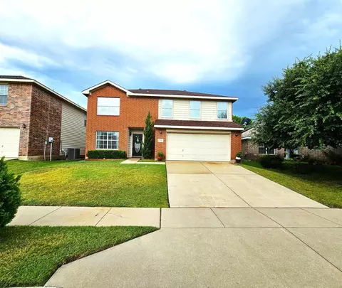 349 Dakota Ridge Dr, Fort Worth, TX 76134