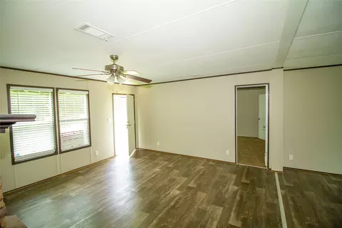 578 E Gilmer St, Plain Dealing, LA 71064 photo 4