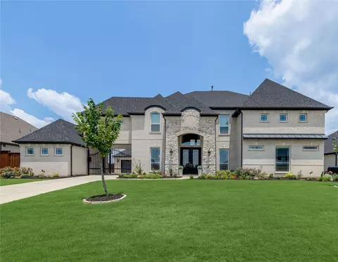 504 Lyon Crest Dr, Shady Shores, TX 76208