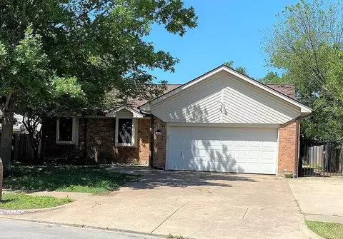 6449 Little Ranch Rd, North Richland Hills, TX 76182
