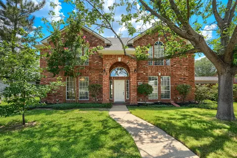 2201 Cross Timber Dr, Mesquite, TX 75181