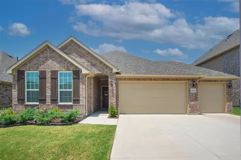 2829 Ranger Ln, Aubrey, TX 76227
