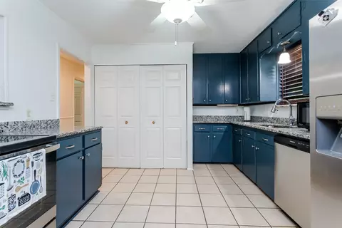116 E Oak Dr, Hurst, TX 76053 photo 12