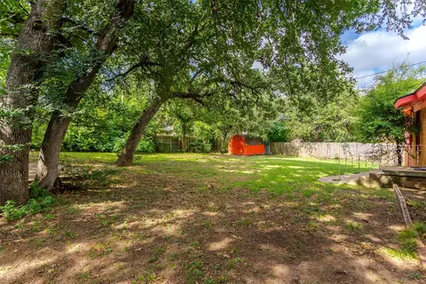 116 E Oak Dr, Hurst, TX 76053 photo 29