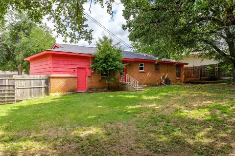 116 E Oak Dr, Hurst, TX 76053 photo 34