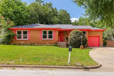 116 E Oak Dr, Hurst, TX 76053 photo 2