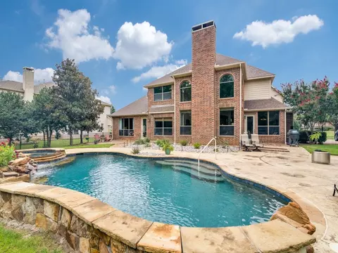 2204 Mockingbird Ln, Flower Mound, TX 75022