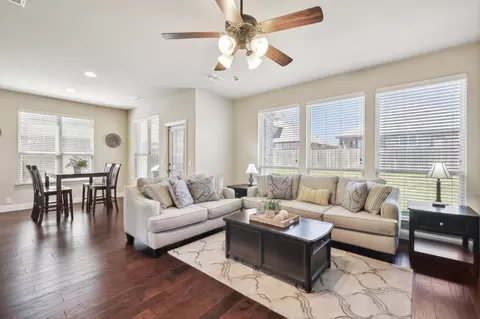 1104 Dove Haven Dr, Mansfield, TX 76063