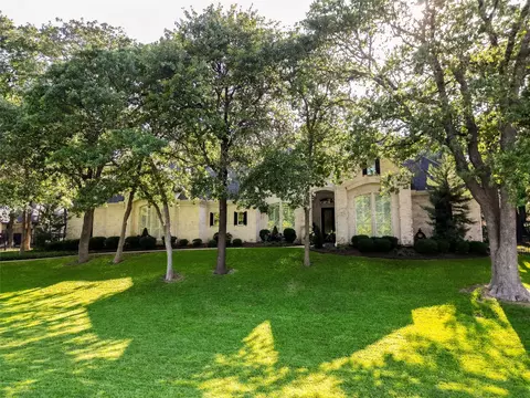 108 Winding Oak Ln N, Burleson, TX 76028