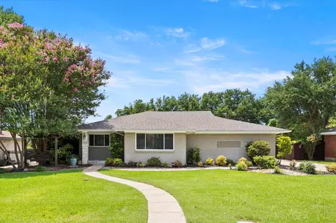 1015 Majors Dr, Mesquite, TX 75149