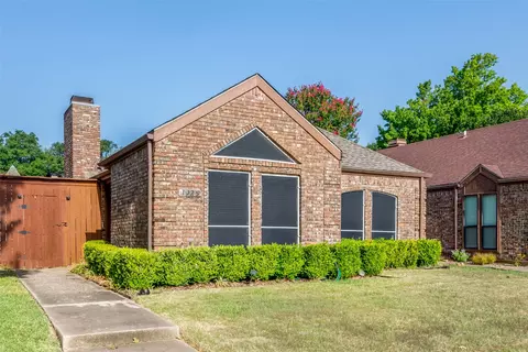 1925 San Miguel Dr, Plano, TX 75074