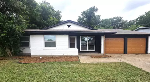 904 Deerwood Dr, Dallas, TX 75232
