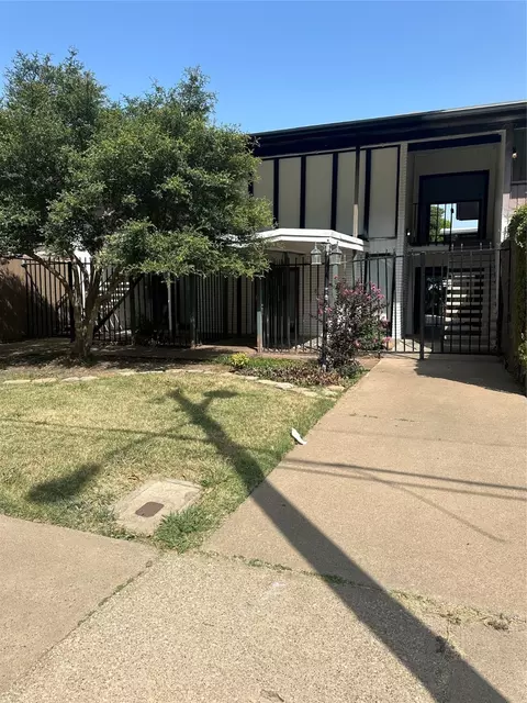 2627 Douglas Ave #211, Dallas, TX 75219