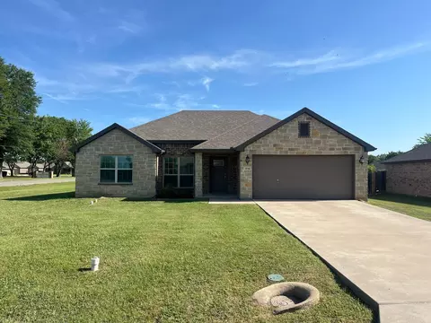 2718 Monroe St, Commerce, TX 75428