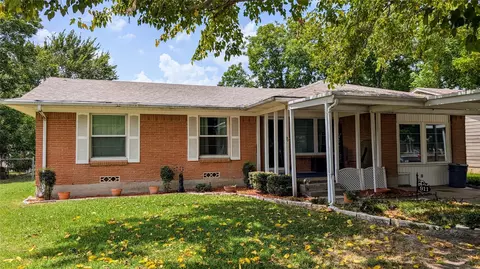 911 Royal, Forney, TX 75126