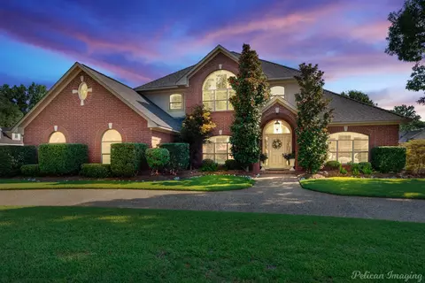 1211 Chopin Dr, Bossier City, LA 71112