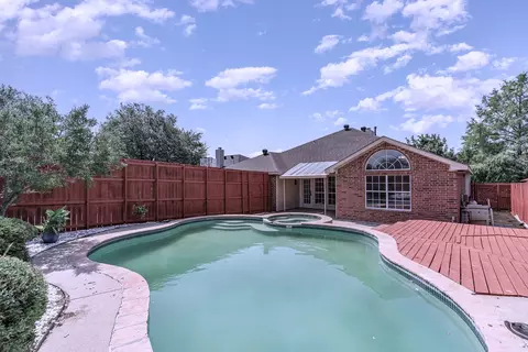 3121 Scott Dr, Sachse, TX 75048