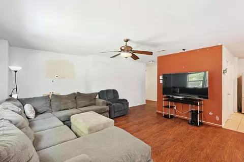 1247 Alhambra Dr, Lancaster, TX 75146