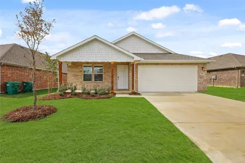 411 Aberdeen Dr, Ferris, TX 75125