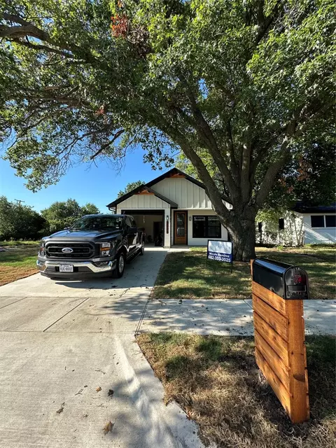 1324 Glasgow Rd, Fort Worth, TX 76134