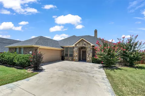 2318 Trace Ridge Dr, Weatherford, TX 76087