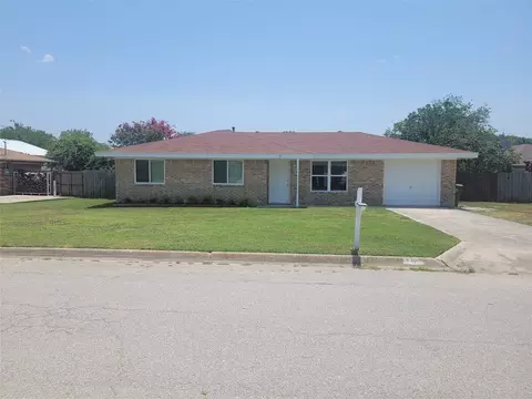 5 Cole Cir, Krum, TX 76249