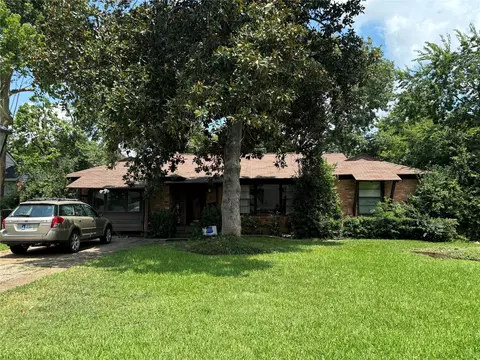 4017 Rosa Rd, Dallas, TX 75220