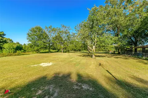 2180 Walnut Rd, Springhill, LA 71075 photo 5