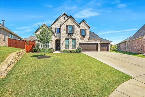 1120 Armadillo Trl, Lantana, TX 76226