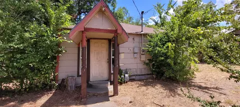 921 S Medora St, Terrell, TX 75160