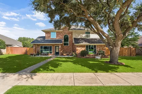 2038 Vista Dr, Lewisville, TX 75067