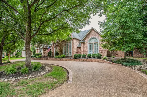 2901 Cottonwood Ln, Colleyville, TX 76034