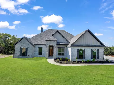 1341 Eagle Dr, Weatherford, TX 76085