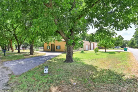 202 Archer St, Clyde, TX 79510