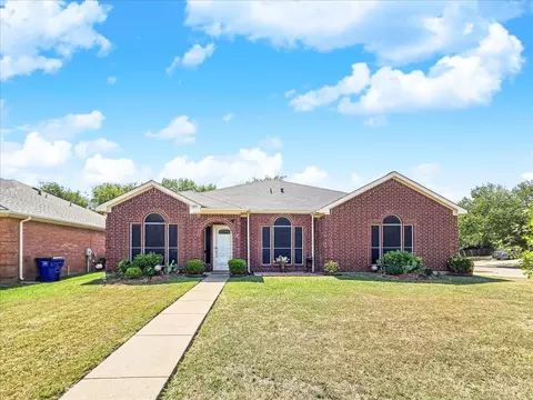1811 Estates Dr, Mansfield, TX 76063
