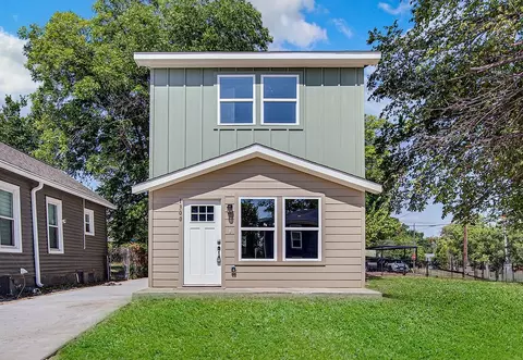 1300 Illinois Ave, Fort Worth, TX 76104