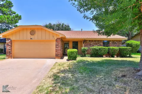 2910 Rex Allen Dr, Abilene, TX 79606