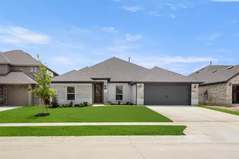 1005 Moss Grove Trl, Justin, TX 76247
