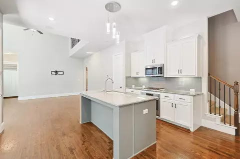 746 E Main St, Coppell, TX 75019 photo 8