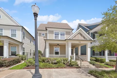 746 E Main St, Coppell, TX 75019