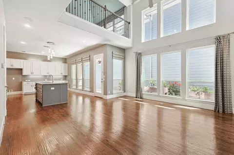 746 E Main St, Coppell, TX 75019 photo 4