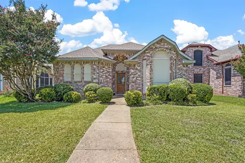 2105 Birch Bnd, Mesquite, TX 75181