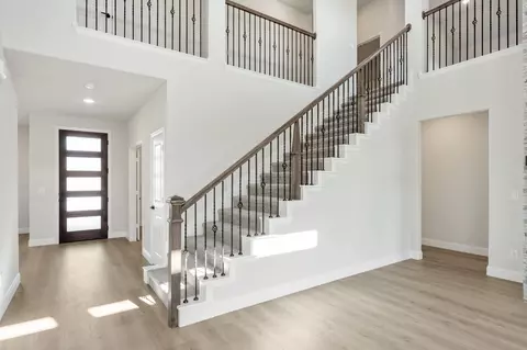 Entry Way - 809 Split Oak Ln, Anna, TX 75409 photo 4 of 4