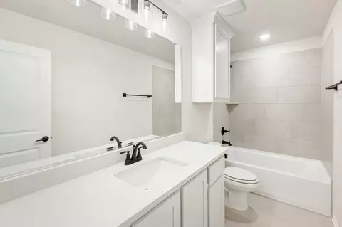 Bath - 809 Split Oak Ln, Anna, TX 75409 photo 4 of 5