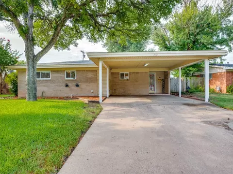 2512 Roger Williams Dr, Irving, TX 75061