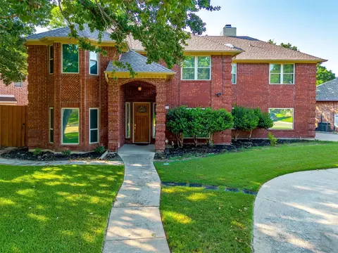 2210 Emerald Oaks Ct, Arlington, TX 76017