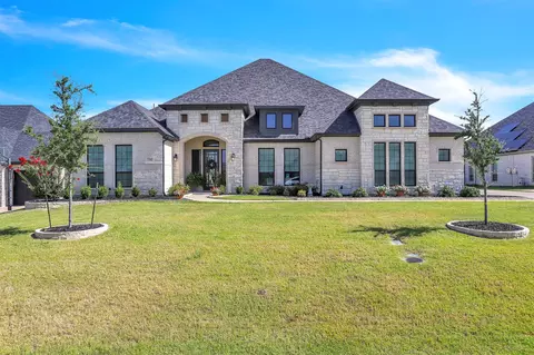 726 Singing Water Dr, Rockwall, TX 75087