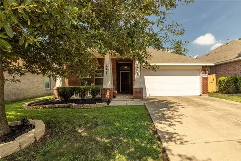 6005 Saddle Flap Dr, Fort Worth, TX 76179