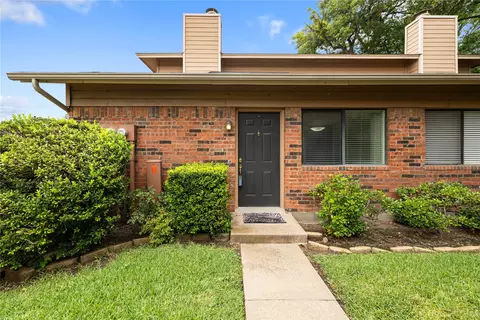 5740 Cedar Creek Dr, Benbrook, TX 76109